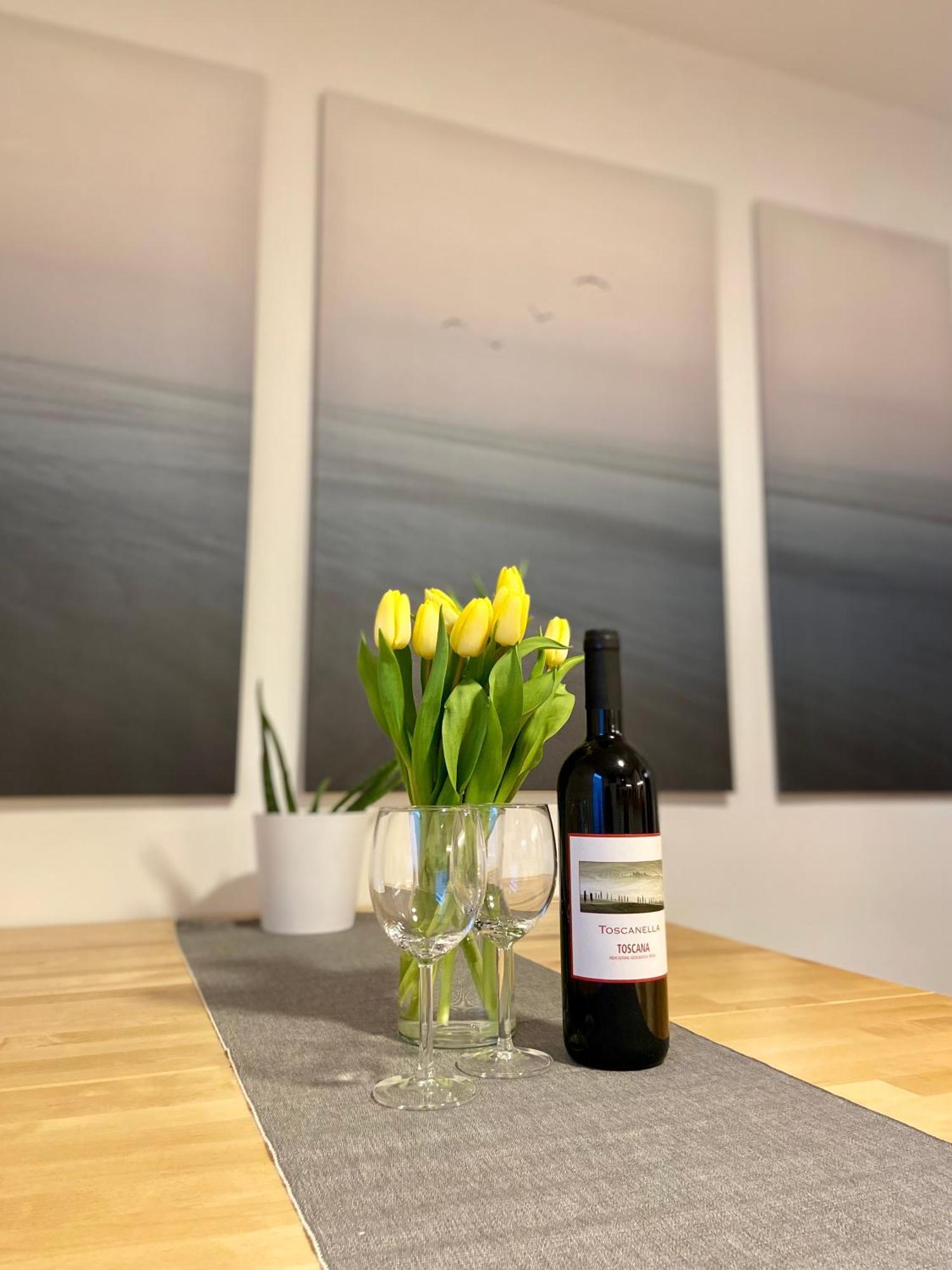 Traumhafte 115 Qm Ferienwohnung Am Steinhuder Meer, Ruhig, Komfortabel, Loggia, Parkplatz, Wifi Wunstorf Eksteriør bilde
