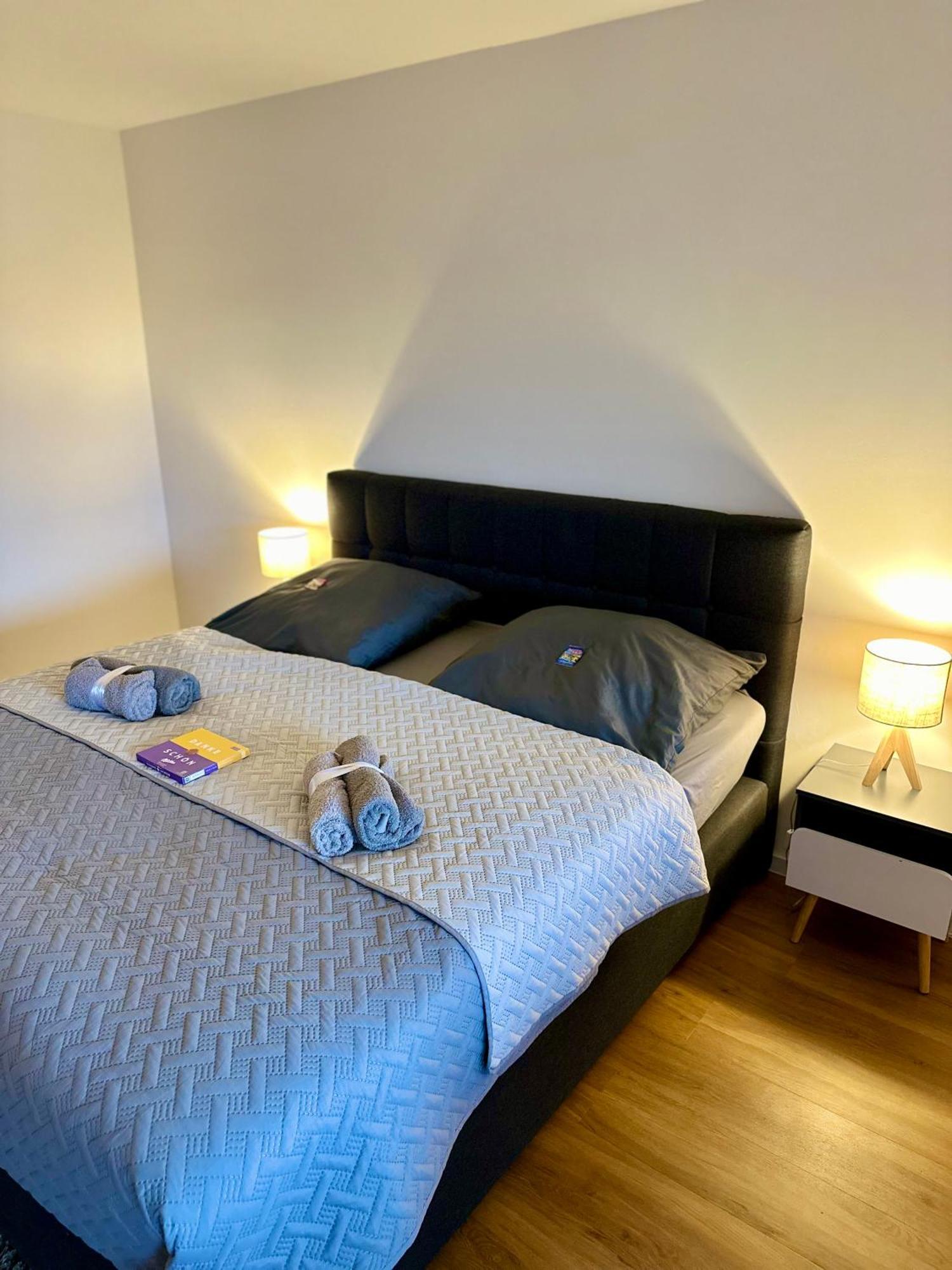 Traumhafte 115 Qm Ferienwohnung Am Steinhuder Meer, Ruhig, Komfortabel, Loggia, Parkplatz, Wifi Wunstorf Eksteriør bilde